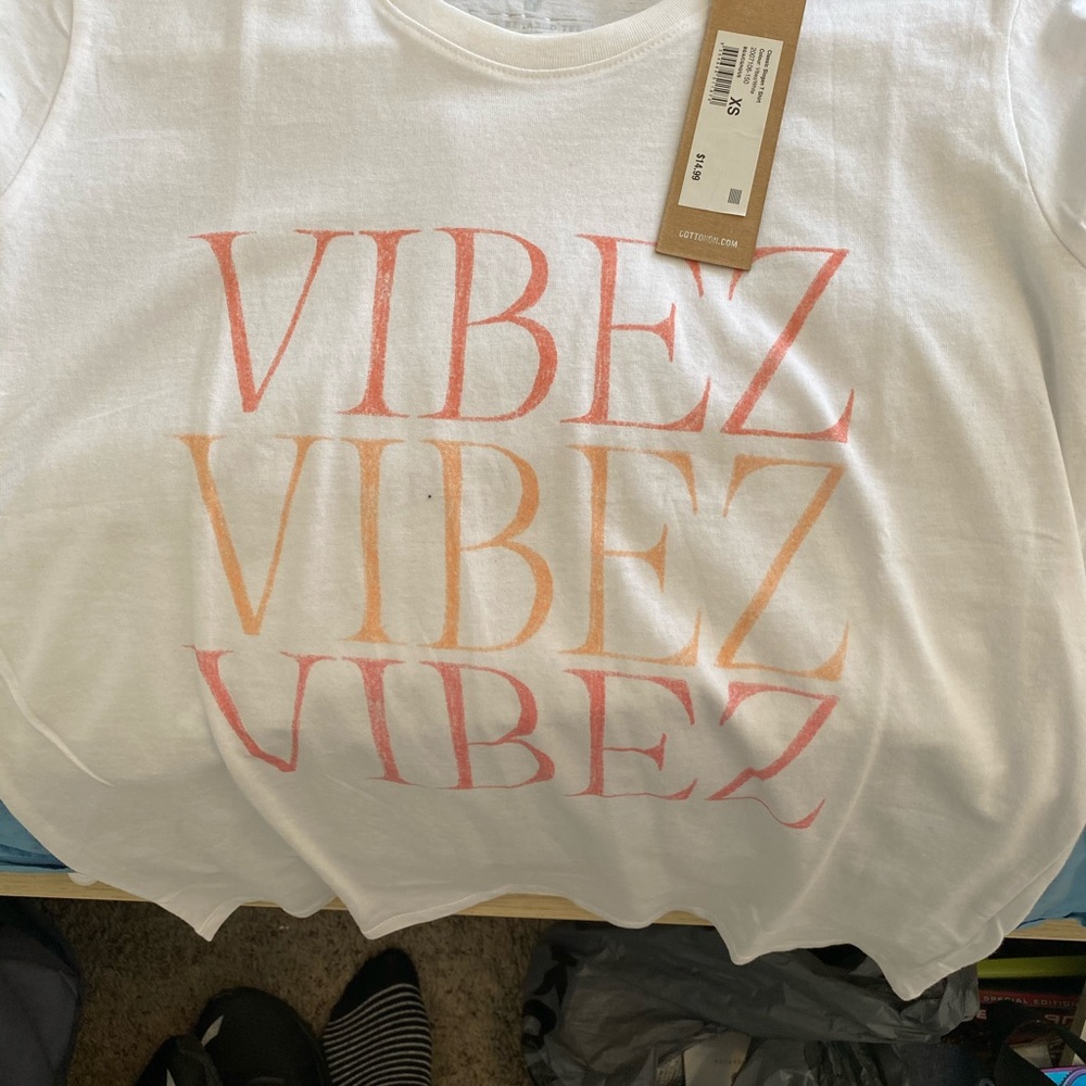 Tee shirt